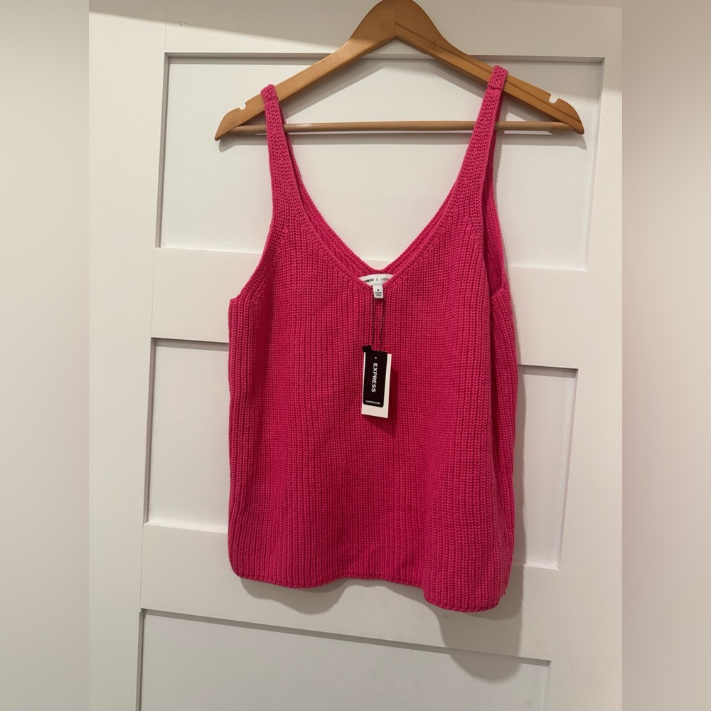 Knit sweater tank. Size medium. NWTs.